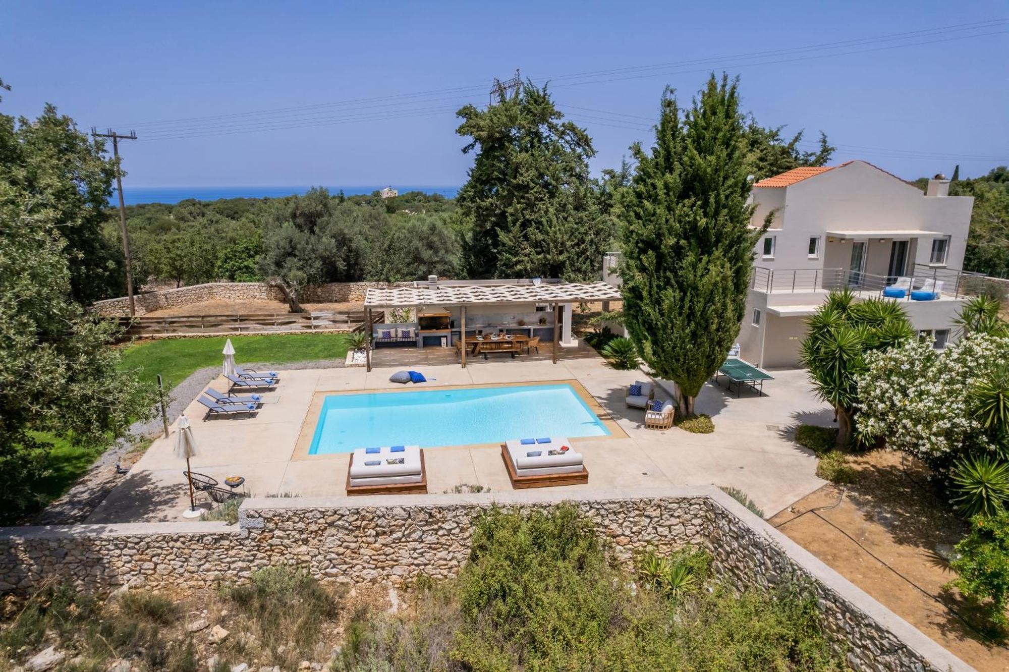 Villa Ellie - Heated Pool, Playground, Garden & Bbq! Vederoi Exterior foto