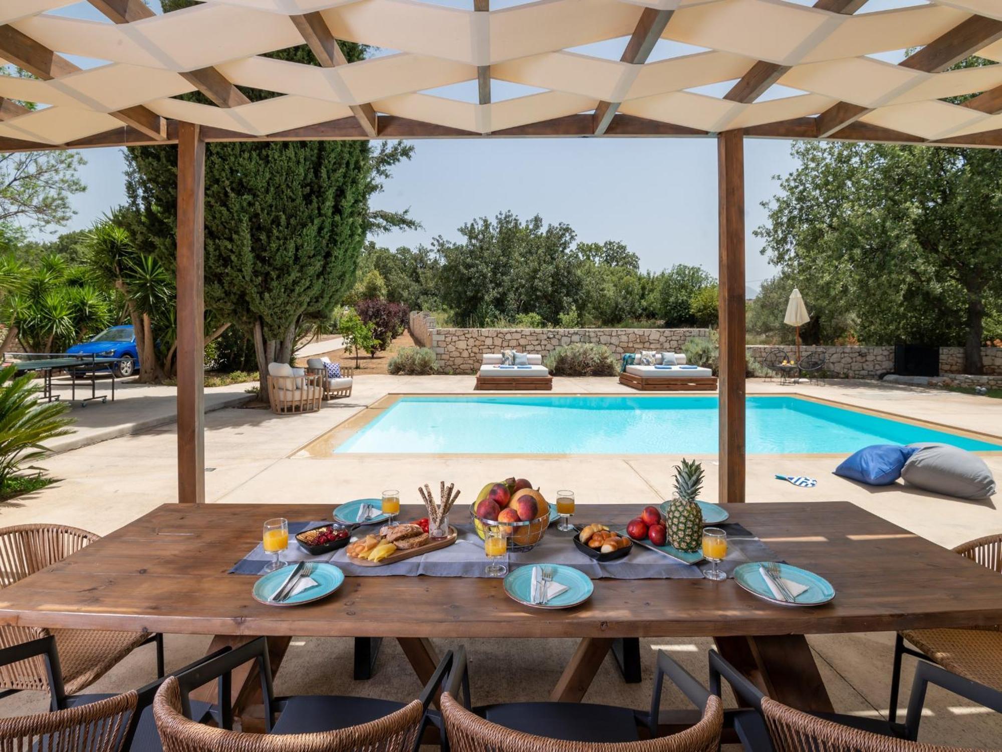 Villa Ellie - Heated Pool, Playground, Garden & Bbq! Vederoi Exterior foto