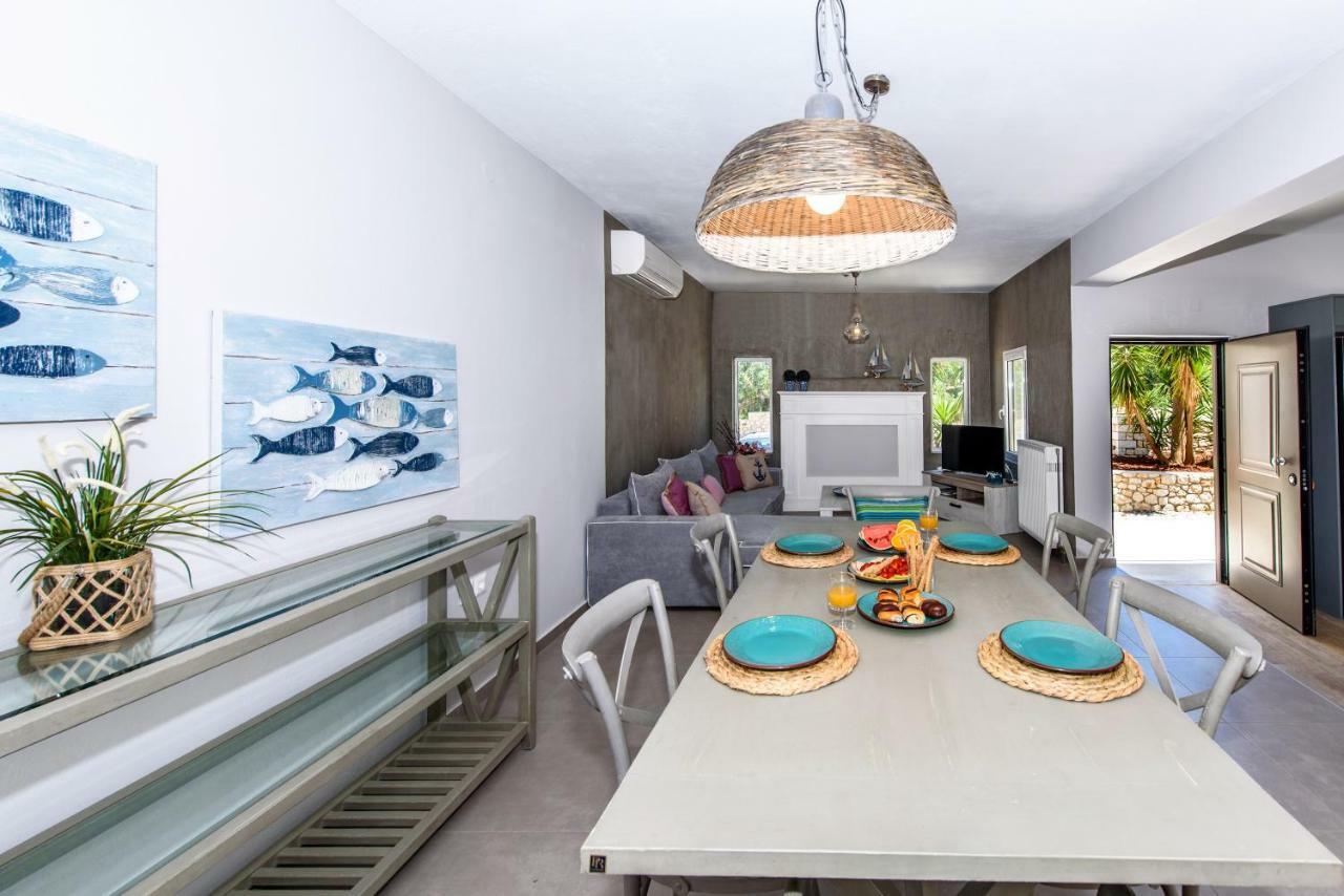 Villa Ellie - Heated Pool, Playground, Garden & Bbq! Vederoi Exterior foto