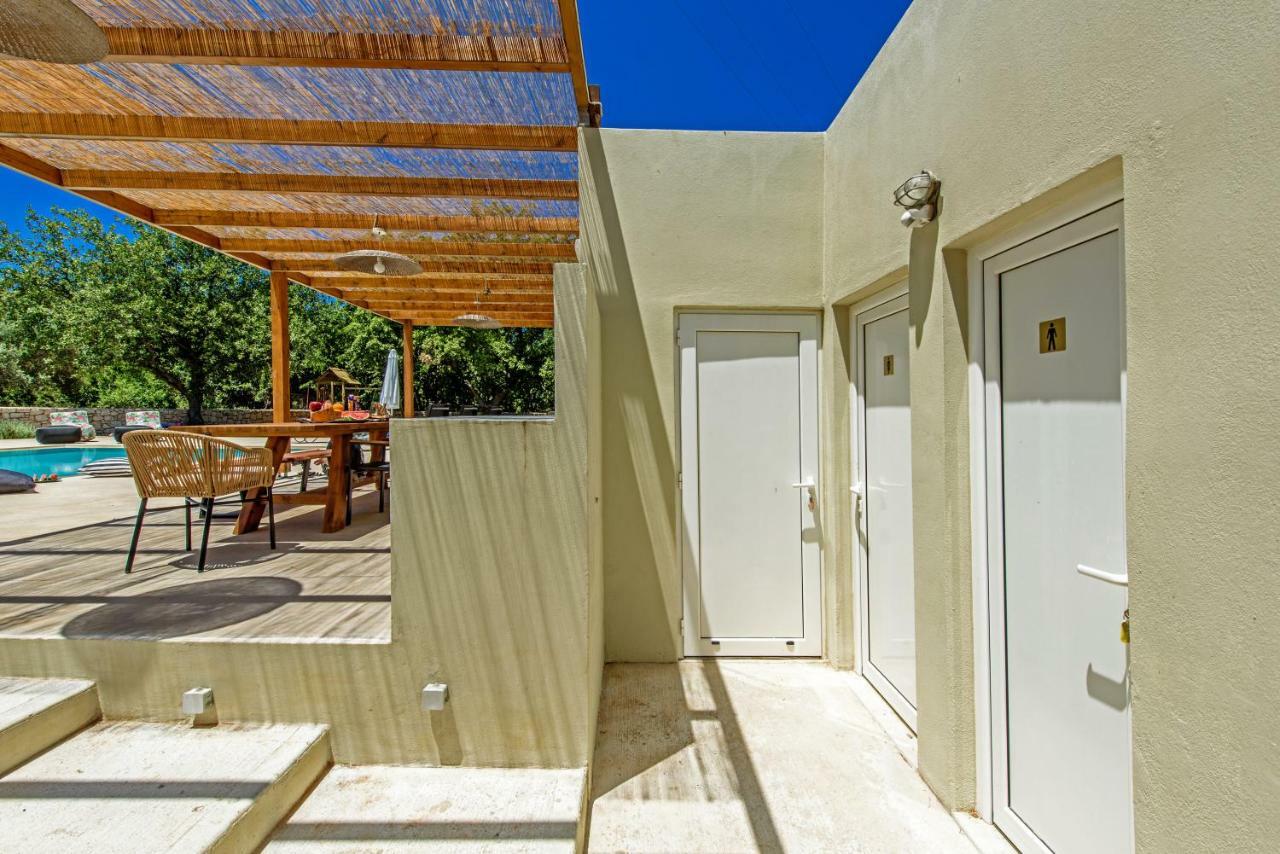 Villa Ellie - Heated Pool, Playground, Garden & Bbq! Vederoi Exterior foto